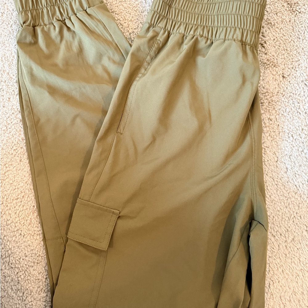 Natural Reflections Women's Olive Joggers